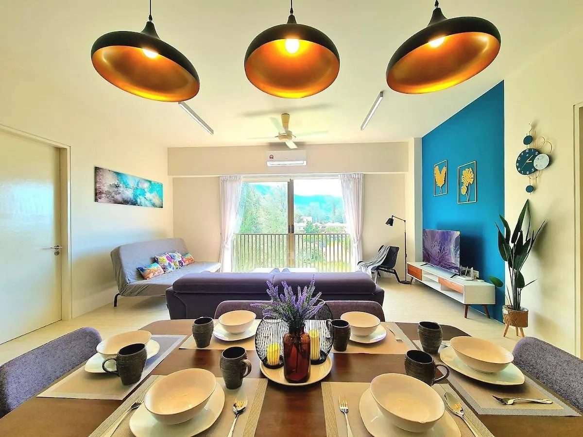By The Sea - Beachfront Bliss At Batu Ferringhi Apartment